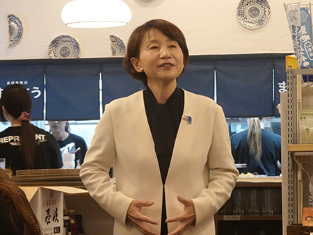 西岡秀子議員